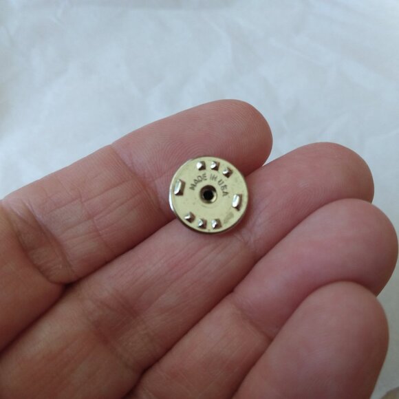 Vintage FORD Lapel Hat Pin Lillehammer 1994 Olympics Canada - Picture 5 of 5